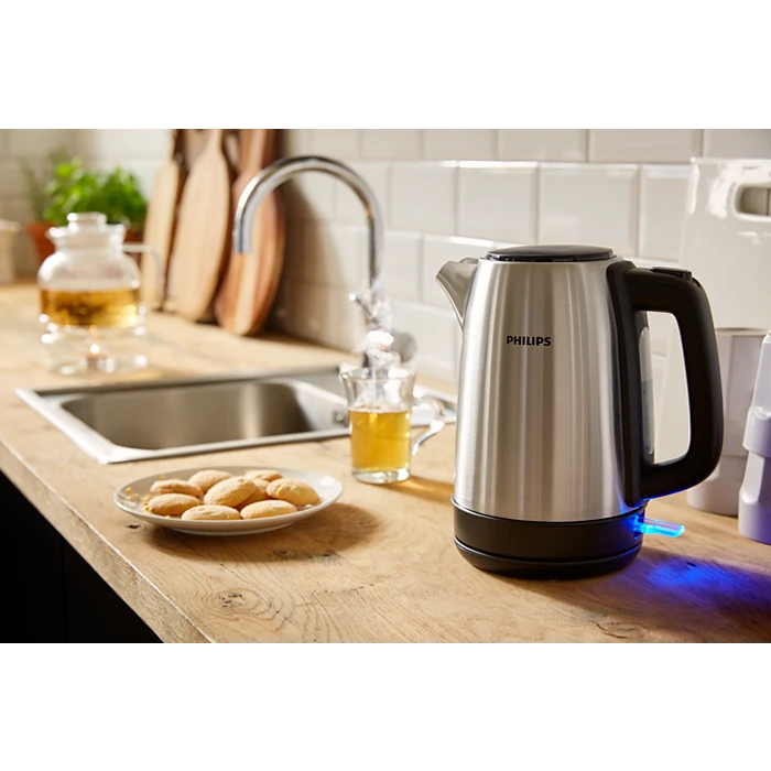 كاتيل كهربائي فيليبس Daily Collection، سعة 1.7 لتر، 2200 واط، فضي - HD9350/90