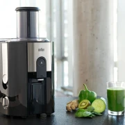 عصارة فواكه براون MultiQuick 5، بقوة 900 وات، 2 لتر، اسود - J500 ( ضمان دولي )