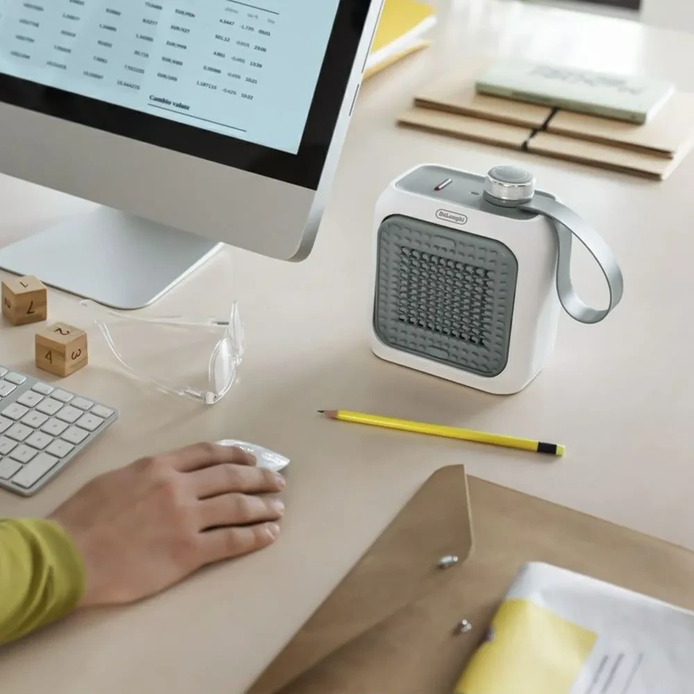 دفاية بمروحة ديلونجي Capsule Desk Ceramic، بقوة 360 وات، اخضر - HFX10B03.GR