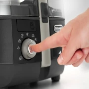 قلاية بدون زيت ديلونجي MultiCooker ديجيتال ، 1.7 كجم، 2200 وات، اسود - FH1396/1.BK ( ضمان دولى )
