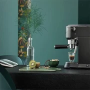 ماكينة قهوة اسبريسو ديلونجي ديديكا ستايل بالضغط، 1300 وات، اسود - EC 685.BK
